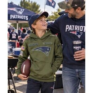 Nike New England Patriots Hoodie Boys M Salute to Service Green NFL USA Game Day